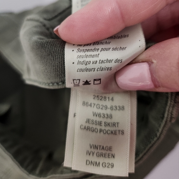 Paige Jessie Ivy Green Mini Skirt with Pockets, Size 31 - Picture 5 of 7